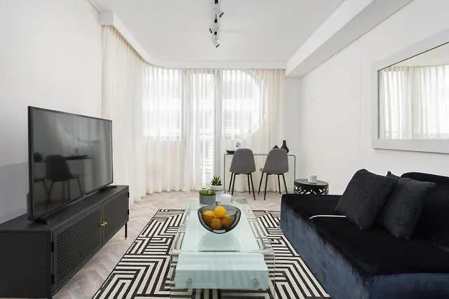 City Centre Studio With Patio Cape Town